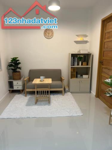 Bán Nhà Quang Trung Quận Hải Châu - Hái Ra Tiền - Ô Tô - 70m2 - Chỉ  : 4 Tỷ 5 - 2