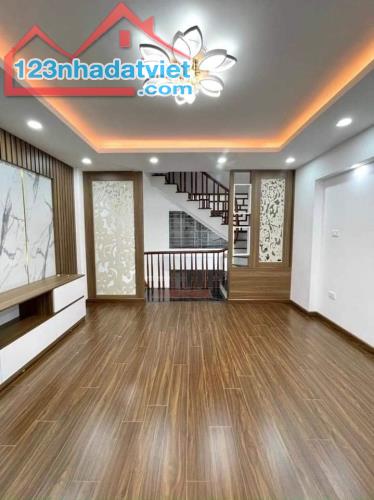 Bán nhà Ngõ 12 phố Hoa Lư, Dt 42m2 x5 tầng, Mt 4,2m, Giá 7,6 tỷ - 1