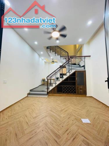Bán nhà Bành Văn Trân, P7,Tân Bình, 44m2, 4 tầng, HXH, giá 3,8tỷ TL