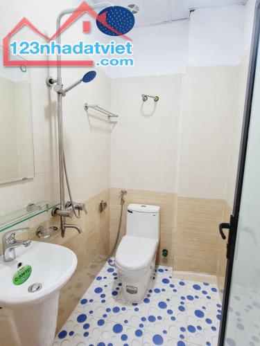 Bán nhà ngõ 8B Vũ Thạnh, diện tích 40m2 x4 tầng, mặt tiền 4m, Giá 4,6 tỷ - 3