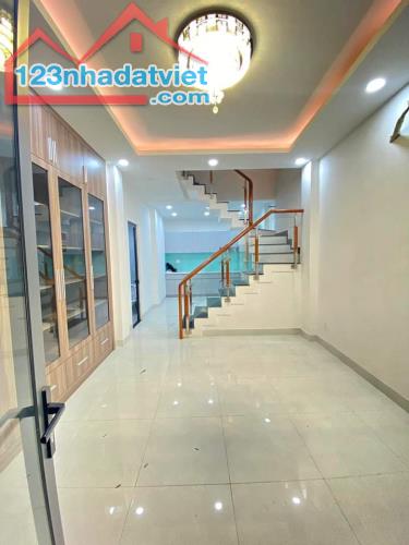 Cần bán gấp nhà,Làng Tăng Phú Q9 , hẻm ô tô 6m,3 tầng lầu 75m2.giá5tỷ200. - 1