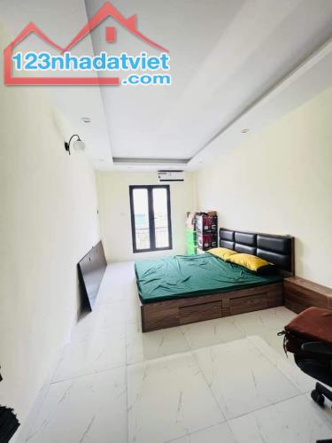 RẺ ĐẸP/N.NÔNG/RỘNG/OTO/G.PHỐ Bát Khối 34m 5 Tầng 3.75 Tỷ Long Biên/0904264580. - 2