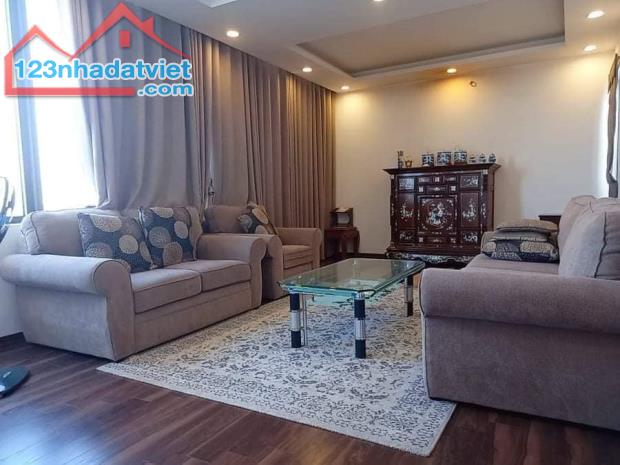 Tôi Cần bán siêu phẩm mặt phố Võng Thị 110m2, 9T, thang máy,vỉa hè  kinh doanh đỉnh