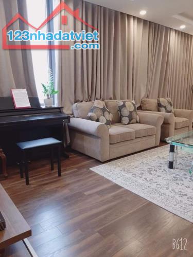 Tôi Cần bán siêu phẩm mặt phố Võng Thị 110m2, 9T, thang máy,vỉa hè  kinh doanh đỉnh - 2