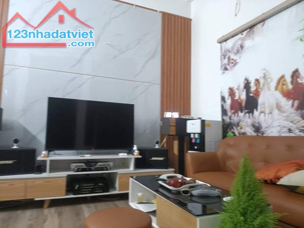 MẶT NGÕ ÔTÔ THÔNG LÔ GÓC KD Ngọc Lâm Long Biên 70m 4 Tầng 10 tỷ. - 1