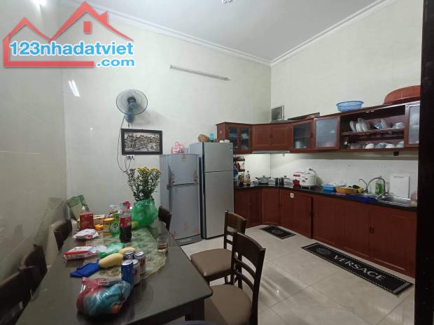 MẶT NGÕ ÔTÔ THÔNG LÔ GÓC KD Ngọc Lâm Long Biên 70m 4 Tầng 10 tỷ. - 2