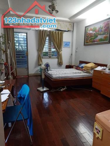 Cần bán gấp nhà,Hoàng Hữu Nam Q9 ,Hẻm ô tô 5m,3tầng lầu 120m2.giá6tỷ500. - 3