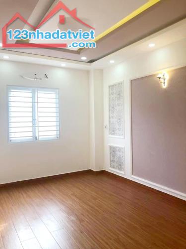 GIÁ SỐC Q12, nhà DT 200m2, 6.4x35m, 2 tầng chủ ở + 12 Phòng trọ chỉ 8.7 tỷ. - 3