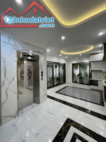 Siêu Hiếm Phố Lê Trọng Tấn 52m LÔ GÓC - THANG MÁY. 8 Ngủ. Gần Ô Tô Tránh - 1