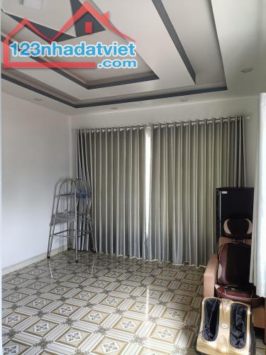 NHÀ ĐẸP 76M2 XE HƠI NGỦ TRONG NHÀ – GẦN CHỢ BÌNH THÀNH SẦM UẤT – 4 PN, 2 WC - 4