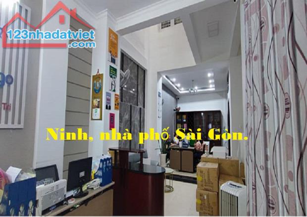 Nhà HXT hạ chào 1 tỷ, Nguyễn Trọng Tuyển, P1, Tân Bình, 116m2, 4 tầng, ngang 8m.