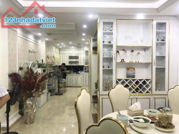 Phân Lô Phùng Chí Kiên 55m2*7 Nhà Mới Thang Máy Ô Tô KD Giá 15,3 tỷ Lh 0824564222.