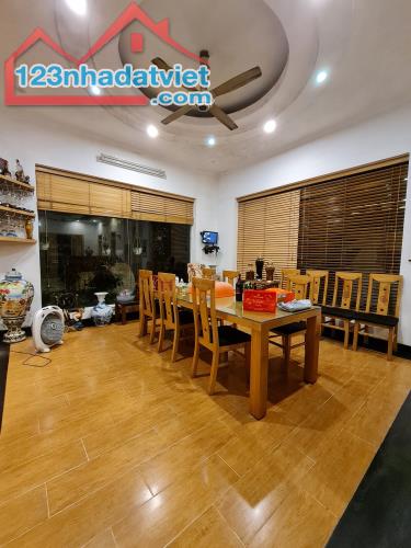 Biệt thự KĐT mới Sài Đồng, Sống Đẳng Cấp, 4 Tầng, DT271m2 - 1