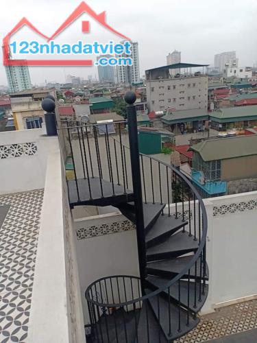 NHÀ NGUYỄN ĐỨC CẢNH, 90M2, 5 TẦNG, MT5M, NGÕ THÔNG, KD, - Ô TÔ VÀO NHÀ - 3