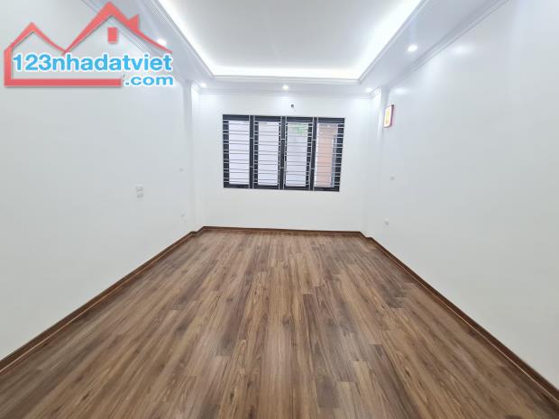 BÁN NHÀ MỚI TINH GIÁP NHỊ, HOÀNG MAI – 5T, 40M2, 4.7 TỶ - 2