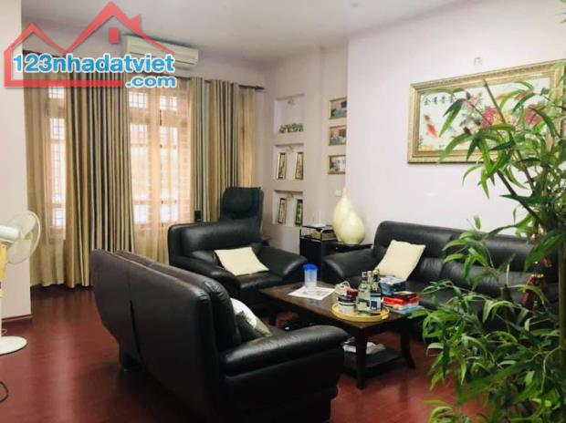 💥 Bán Nhà Mặt phố Cổ Hàng Mành, Hoàn Kiếm, 58m2 2T MT 7m, Chỉ 49.8 Tỷ 💥 - 3