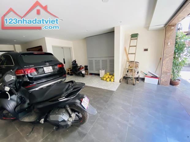 💥 Bán Nhà Phố Vạn Bảo, Ba Đình, Ô tô, 65m2 5T, MT 5.5m, Như Biệt thự, Chỉ 23.9 Tỷ 💥
