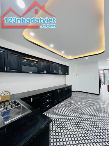 ❤️ Bán Nhà Đường Dương Bá Trạc P.1 Q.8 DT 60m2 GIÁ 9.2 TỶ ❤️ - 2