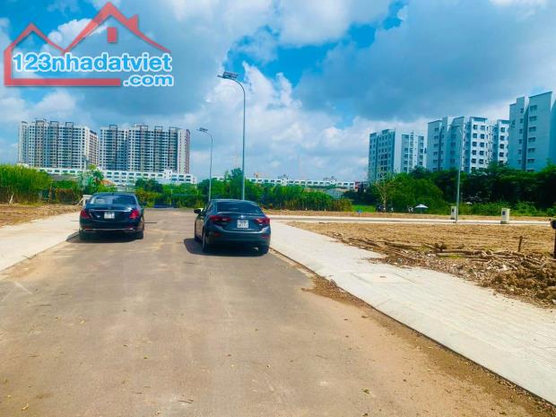 💥Bán LÔ MẶT ĐƯỜNG 8m KDC Phú Nhuận Quận 9  👉Diện Tích 5m x 15m = 75m² 2 tỷ 850