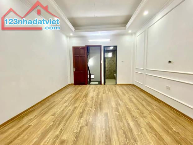 Bán nhà Tây Mỗ, Nam Từ Liêm 5 Tầng 4P Ngủ, nội thất mới đẹp giá nhỉnh 3 tỷ - 2