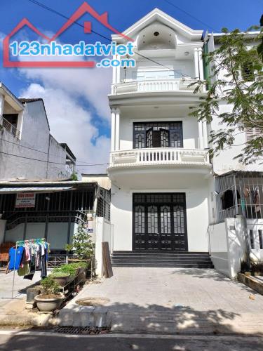 🏡NHÀ 3 TẦNG + 11 PHÒNG -  MẶT TIỀN HUỲNH TẤN PHÁT, TRUNG TÂM TP HUẾ.