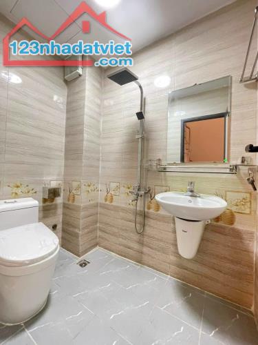 Bán nhà riêng 33,7m² * 5T, giá 3,7 tỷ. Cầu Cốc, Miêu Nha, Tây Mỗ, Nam Từ Liêm. - 2