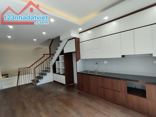 Chính chủ bán nhà xây mới La Khê - Hà Đông35m2*5T*5,1 tỷ, ô tô đỗ cách 20m.LH 0943075959 - 2