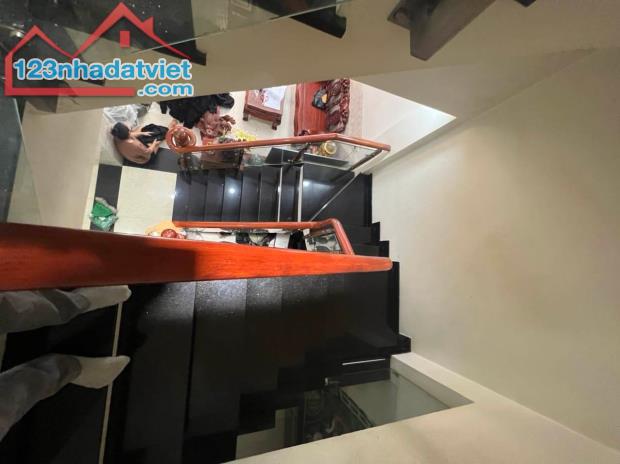Ngợp ngân hàng, bán gấp nhà mới, đẹp 4 tầng BTCT Bùi Thế Mỹ khu VIP Tân Bình  5.5 tỷ. TL - 2