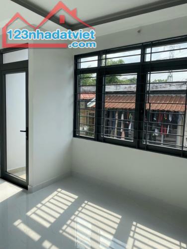 Chủ gửi bán gấp căn nhà Q.Tân Phú hẻm 93// độc lập 2,9 tỷ/32m2 1 lầu sổ hồng - 4