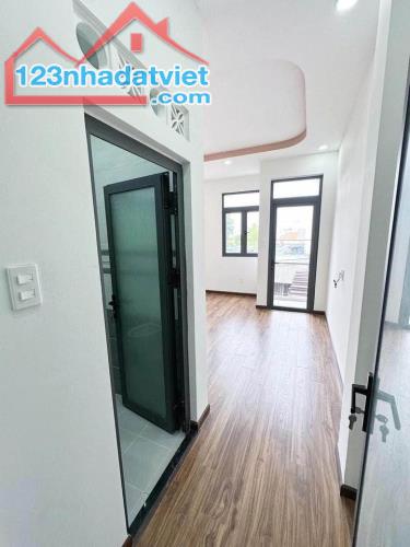 Bán nhà CCVB sổ hồng chung hẻm 620// P.Đông Hưng Thuận Q.12 giá 1,75 tỷ/44m2 2L - 3