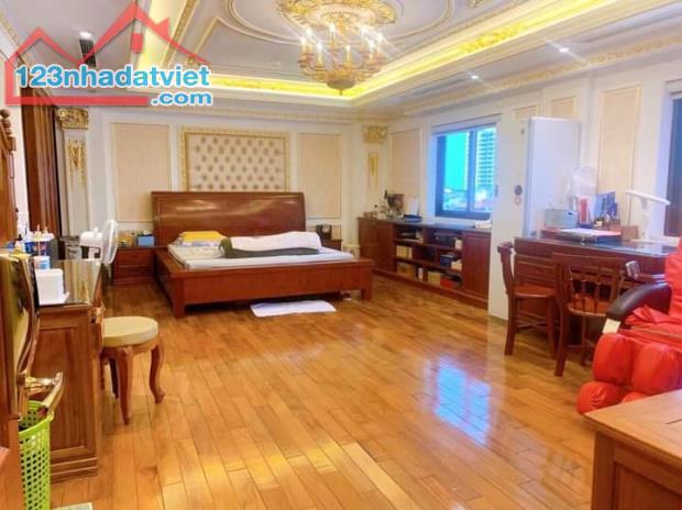 TOÀ APARTMENT MẶT PHỐ KIM MÃ THƯỢNG. DÒNG TIỀN 4 TỶ/NĂM.  MB 190M². Chào 105 tỷ - 4