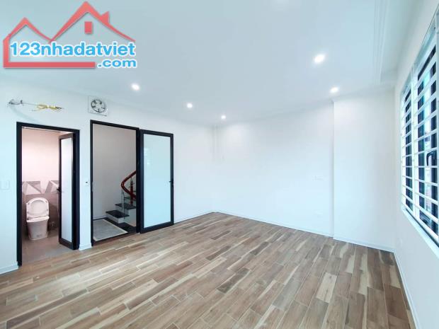 Siêu hấp dẫn: 30m2 5 tầng Vân Canh Hoài Đức giá chỉ 3,9 tỷ - 4