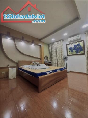 Bán nhà phố Thái Hà Đống Đa, Ngõ ô tô kinh doanh, 63m 5T, giá 15,9 tỷ. LH 0349157982. - 1