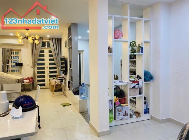 BÁN NHÀ - HUỲNH VĂN BÁNH - PHÚ NHUẬN - KẾ Q.1 - 68M2 - 5.3 x 12.5 - 7.6 TỶ - 2