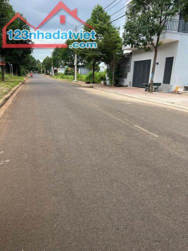 đất mặt tiền Nguyễn Cơ Thạch khu đấu giá nhà nước phường Thành Nhất, BMT