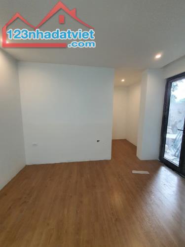 Phố Tô Ngọc Vân – 270m2 – Mặt tiền 6.5 m – 8 Tầng ( 40 căn hộ ) – 90 tỷ . - 2