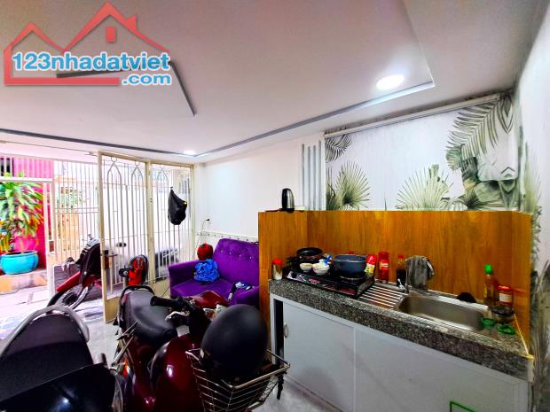 KHU BỜ KÈ TRUNG TÂM QUẬN 3 - NHÀ ĐẸP SÁT MT TRẦN QUANG DIỆU - 2TẦNG 3PN 33M2 - CHỈ 4,3 TỶ - 2