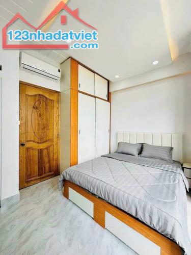 BÁN GẤP NHÀ HẺM 6m 60m²-2tỷ7 Đ.Cao Thắng P3 Quận 3 Đang có HĐ thuê 16tr/th - 2