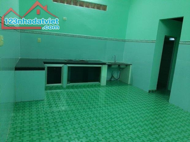 ngộp ngân hàng bán nhanh căn nhà tân phú trung 90m2 giá chỉ 600tr.