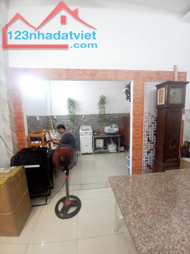 Mặt tiền khu Tên Lửa 126m2 ngang 6 bề thế 3 tầng 6PN đa công năng SHR HC đủ nhỉnh 15 tỷ TL - 4