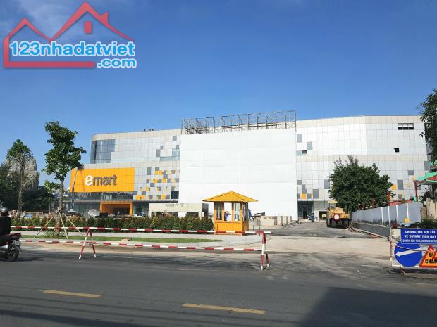 1000 năm có 1, Mặt tiền Phan Huy Ích kế Emart, 104m2, 8.5tỷ 0964364745