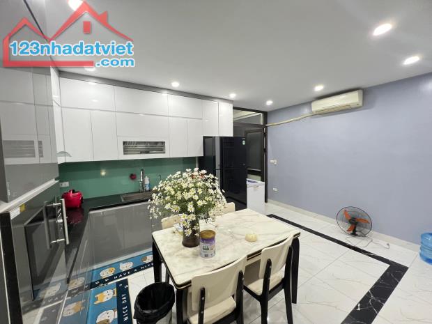 Bán nhà Phùng Khoang - Nam Từ Liêm, vỉa hè, ô tô tránh, ngõ thông 48m2, 5T, nhỉnh 7 tỷ.