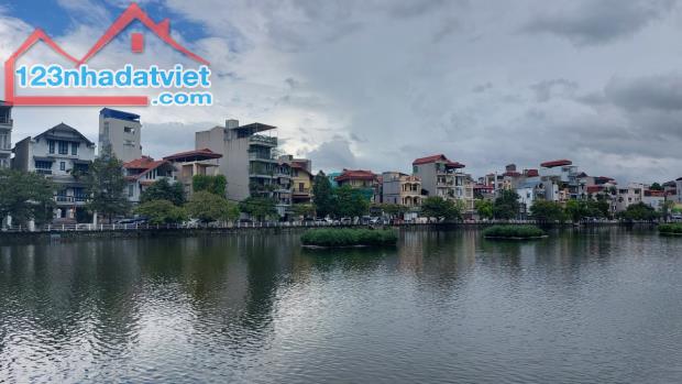 Siêu Mẫu View hồ Bồ Đề, Quanh năm thoáng mát, Hiếm nhà bán. - 1