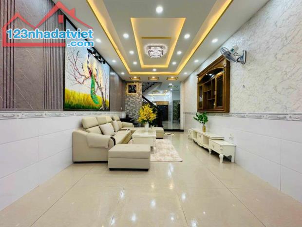 Bán nhà hẻm 5m Nguyễn Duy Cung 98m2 – Giá 8,28 Tỷ