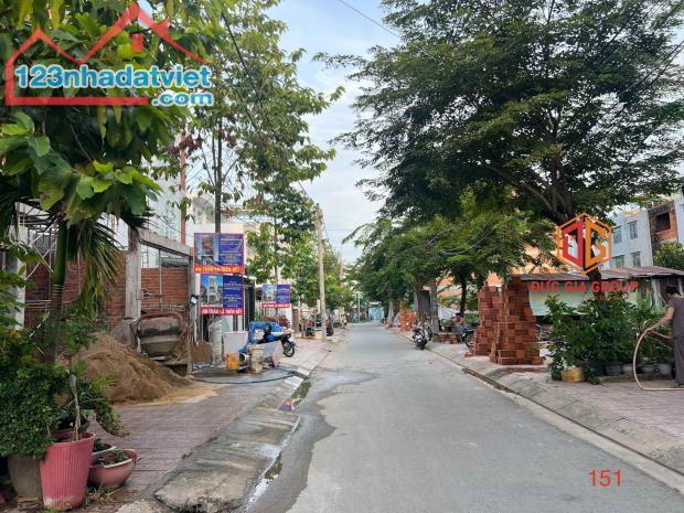 Bán đất ngay trường Song Ngữ Lạc Hồng phường Bửu Long; 136m2 dài 30m hiếm có giá 4 tỷ - 3