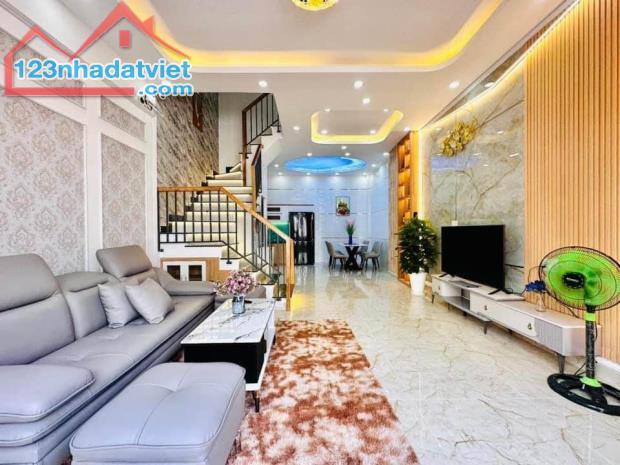 Cần bán nhanh nhà đẹp 5 tầng 40 m2 Tây Mỗ - Tây Mỗ  Nam Từ Liêm Hà Nội, giá 5.2 tỷ