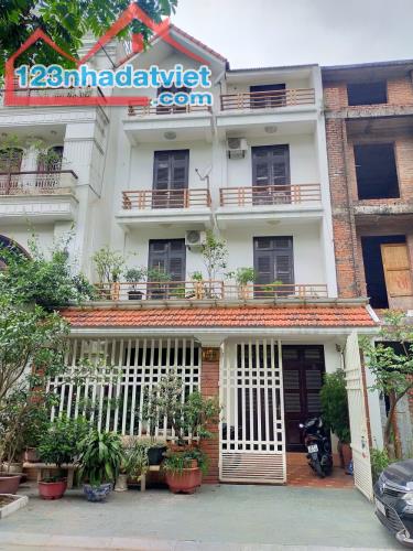 Biệt thự Liền Kề Sài Đồng, Ở - Kinh Doanh Đẳng Cấp, Hàng xóm Vinhomes Riverside.