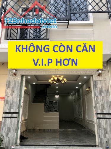 BÁN NHÀ 1 TRỆT 1 LẦU (2PN, 2WC) SHR, 1 TỶ 150 TRIỆU VNĐ