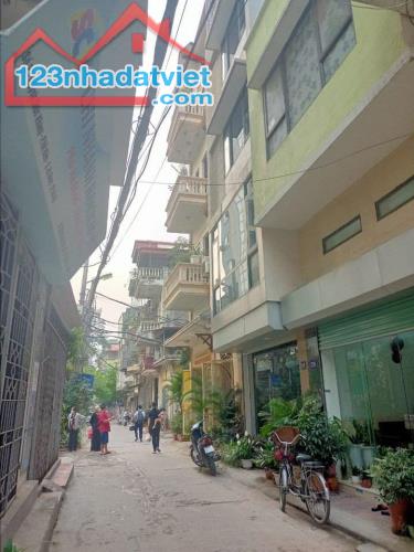 Bán nhà Trích Sài Võng Thị Hồ Tây ô tô đỗ cổng vài bước ra hồ - 2