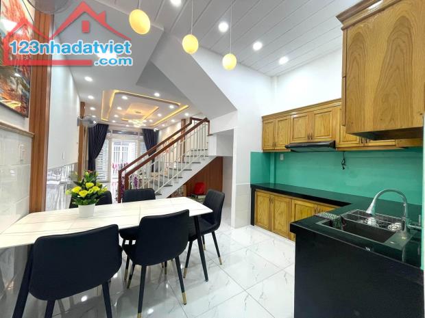 Bán nhà Nguyễn Sỹ Sách, Tân Bình, 4x15, sổ vuông A4, 3PN. Tặng nội thất, chỉ nhỉnh 5 tỷ - 1